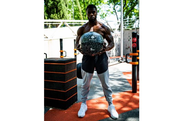 Svorinis kamuolys SVELTUS Wall Ball