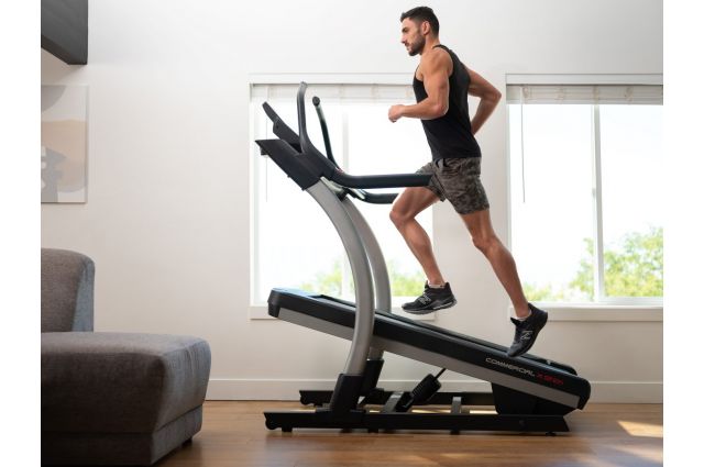 Bėgimo takelis NORDICTRACK COMMERCIAL X22i + iFit 30 dienų narystė, Bėgimo takelis NORDICTRACK COMMERCIAL X22i + iFit 30 dienų narystė