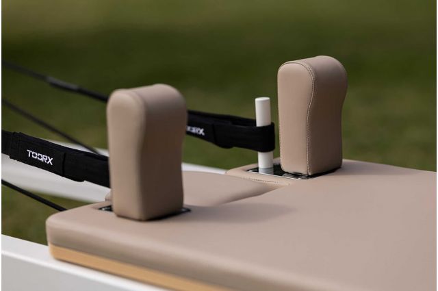 Pilates Reformer TOORX Liveness PTX-7000MS Alumin Moon&Sand Foldable Pilates Reformer TOORX Liveness PTX-7000MS Alumin Moon&Sand Foldable