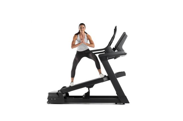 Bėgimo takelis FREEMOTION SMARTSERIES i10.9b Incline 220V Bėgimo takelis FREEMOTION SMARTSERIES i10.9b Incline 220V