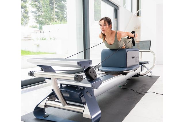 Pilates Reformer Reform RX RX-01S with screen Pilates Reformer Reform RX RX-01S with screen