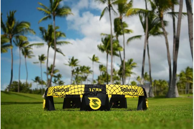 Game SPIKEBALL Titan Game SPIKEBALL Titan