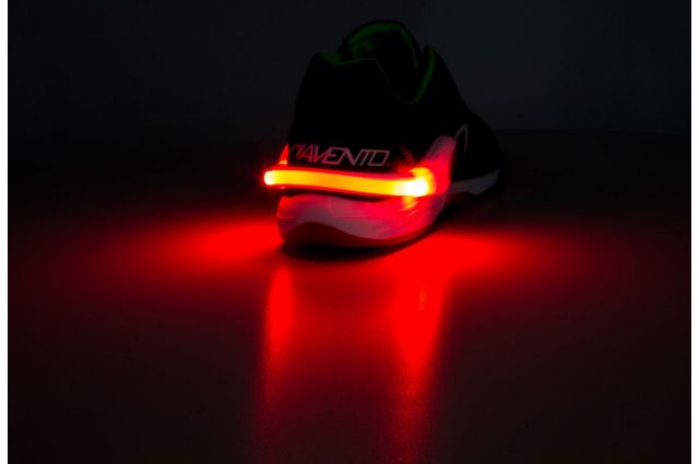 Shoe led AVENTO ZWR 74OL Black/Red Shoe led AVENTO ZWR 74OL Black/Red