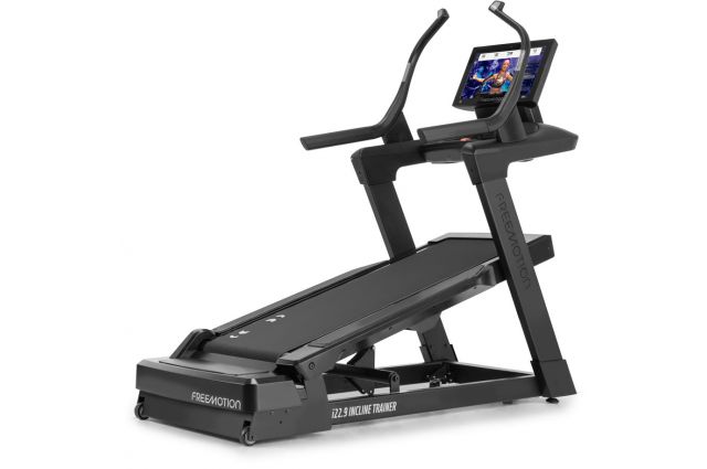 Treadmill FREEMOTION i22.9 Incline Tablet_220V Treadmill FREEMOTION i22.9 Incline Tablet_220V