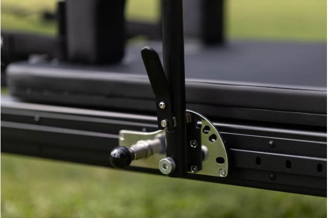 Pilates Reformer TOORX Liveness PTX-8000BP full track Alumin Black&Pearl Pilates Reformer TOORX Liveness PTX-8000BP full track Alumin Black&Pearl