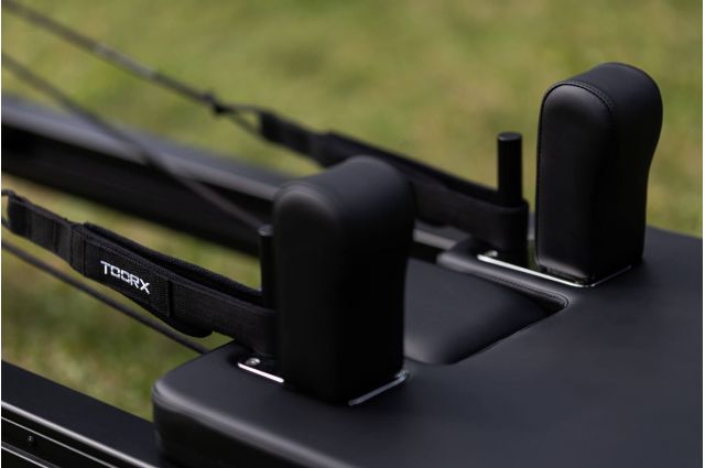 Pilates Reformer TOORX Liveness PTX-8000BP full track Alumin Black&Pearl Pilates Reformer TOORX Liveness PTX-8000BP full track Alumin Black&Pearl