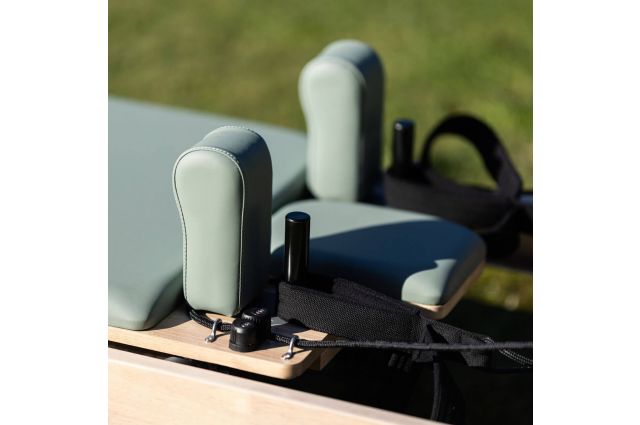 Pilates Reformer TOORX Liveness Cadillac PTX-3000G Oak wood Green Tea Pilates Reformer TOORX Liveness Cadillac PTX-3000G Oak wood Green Tea