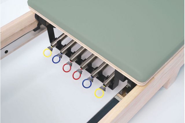 Pilates Reformer TOORX Liveness Cadillac PTX-3000G Oak wood Green Tea Pilates Reformer TOORX Liveness Cadillac PTX-3000G Oak wood Green Tea