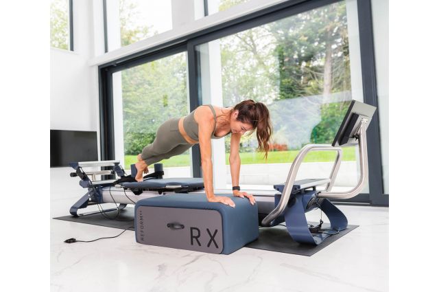 Pilates Reformer Reform RX RX-01S with screen Pilates Reformer Reform RX RX-01S with screen