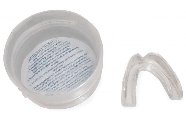 Mouthguard TOORX JUNIOR BOT-028 single transparent Mouthguard TOORX JUNIOR BOT-028 single transparent