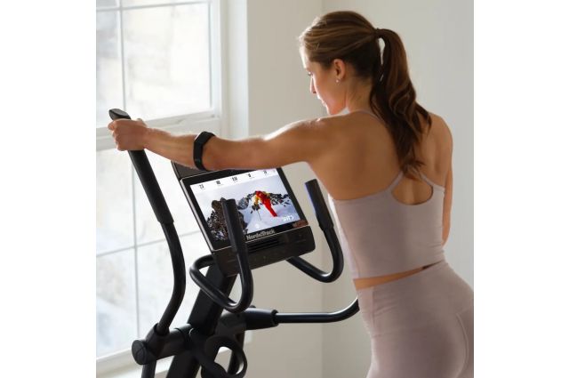 Elipsinis treniruoklis NORDICTRACK AirGlide 14i Elipsinis treniruoklis NORDICTRACK AirGlide 14i