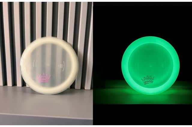 Discgolf DISCMANIA Distance Driver Glow Premium Majesty (Mini), White13/5/-2/2 Discgolf DISCMANIA Distance Driver Glow Premium Majesty (Mini), White13/5/-2/2